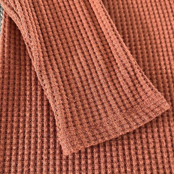 RAG POETS Waffle Knit 3/4 Sleeves Burnt/Orange Shirt Size Small - Picture 2 of 7